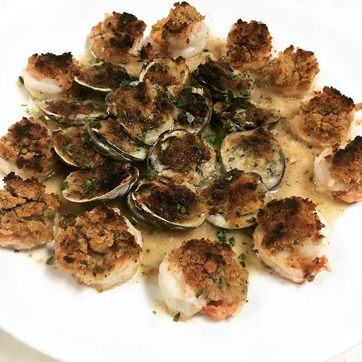 Clams & Scampi